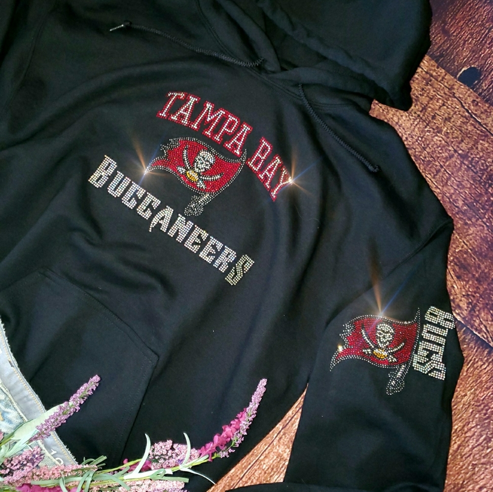New Womens Tampa Bay Buccaneers Rhinestone Hoodie - Picture 5 of 7